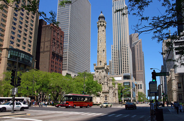 Chicago Hotels to Stay during vacation, holiday or Chicago visit, vacation rental property, hotel deals, Magnificent Mile,general tips for finding Chicago hotel deals, Rental Vacation House or Rent a Condo in Chicago, things to do in Chicago land.  Renter