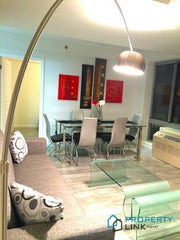 Four bedroom with three bathroom. Great looking elevator building. 521 West 48th New York, NY Rental unit in New York · 4 bedrooms · 4 beds · 3 baths Entire rental unit vacation rental 23923562