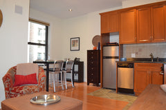 Located in a gut renovated landmark brownstone in the heart of the Upper West Si New York, NY Rental unit in New York · ★4.77 · 1 bedroom · 2 beds · 1 bath Entire rental unit vacation rental 993514