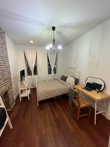 Nice room in a great location ,JMZ and L train 3 blocks away , peacefull and cle  Rental unit in Brooklyn · 1 bedroom · 1 bed · 1 bath Private room in rental unit vacation rental 878371272342088161