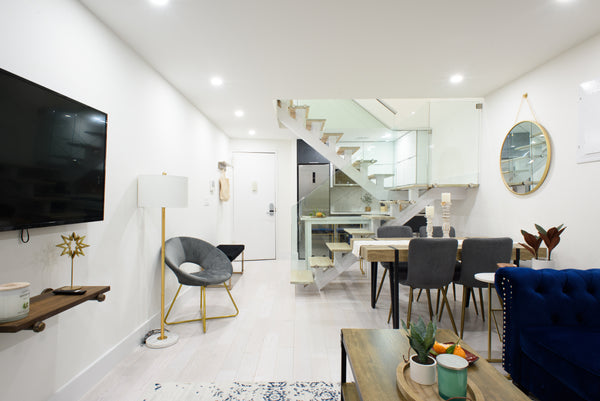 Luxurious 3 bedroom duplex apartment located on the Upper East Side of New York  New York, NY Serviced apartment in New York · 3 bedrooms · 3 beds · 1 bath Entire serviced apartment vacation rental 588263591786868588