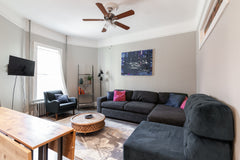 As an artist, it is my pleasure to share this recently renovated 3 bdm/ 2 bath a New York, NY Townhouse in Brooklyn · ★4.65 · 2 bedrooms · 3 beds · 2 baths Entire townhouse vacation rental 41915430