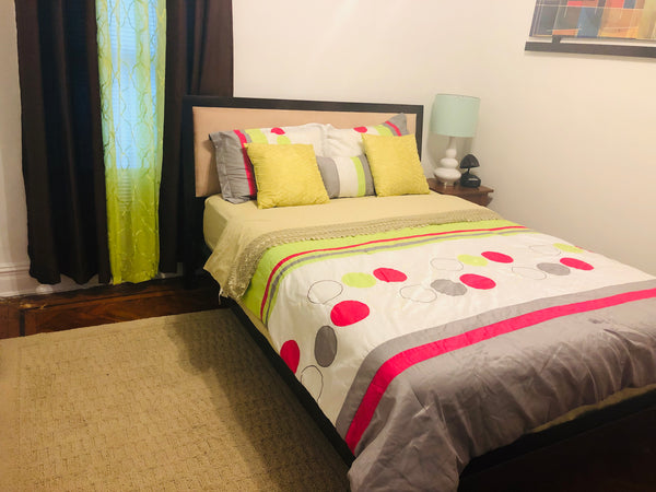 Our guest suite is suitable for your ideal trip. Guests have their private bedro New York, United States Guest suite in Brooklyn · ★4.53 · 1 bedroom · 1 bed · 1 shared bath Private room in guest suite vacation rental 30717086
