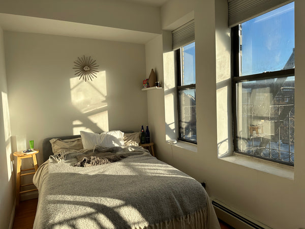 Sunny, spacious apartment in South Willamsburg! 5 min walk to the subway, one st New York, NY Rental unit in Brooklyn · ★New · 1 bedroom · 1 bed · 1 bath Entire rental unit vacation rental 1072422929427482902