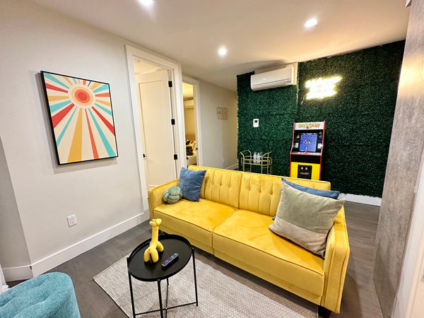 This beautiful unit is fully equipped and perfect for family & friends looking t New York, NY Rental unit in New York · ★4.83 · 3 bedrooms · 3 beds · 1 bath Entire rental unit vacation rental 965879232377982644