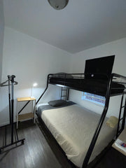 Enjoy a stylish experience in this central home.<br />It's the top bed in a shar  casa particular in Queens · ★3.71 · 1 bedroom · 1 bed · 1 shared bath Shared room in casa particular vacation rental 805909159182986405