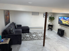 Located in Queens, NY- 5 minutes from JFK airport, 15 minutes from LGA airport,  New York, NY Rental unit in Queens · ★4.50 · 2 bedrooms · 4 beds · 1 bath Entire rental unit vacation rental 802369096233415721