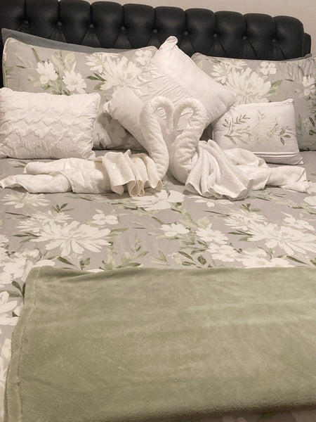 Comfy  Spacious , One bedroom apartment located in the heart of Brooklyn. 25 min  Rental unit in Brooklyn · ★4.68 · 1 bedroom · 2 beds · 1 bath Entire rental unit vacation rental 51265152