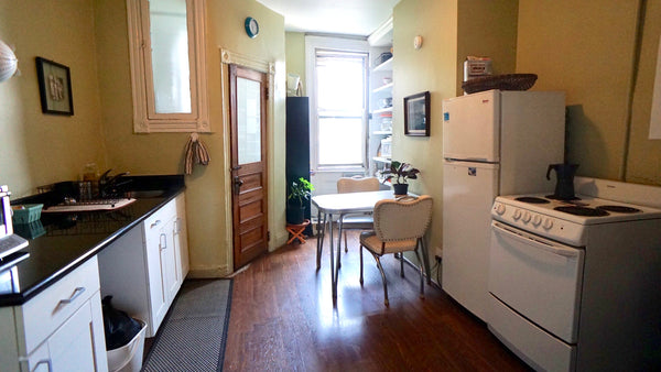 PRIVATE APT WITH GREAT VIEW.  Your kitchen/common room has a table & chairs, cor New York, NY Home in New York · 1 bedroom · 1 bed · 1 bath Entire home vacation rental 45817766