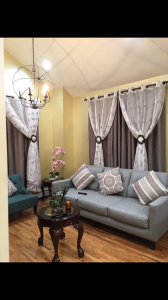 Take it easy at this unique and tranquil getaway.  Home in Brooklyn · 1 bedroom · 1 bed · 1 shared bath Private room in home vacation rental 1013254290806035785