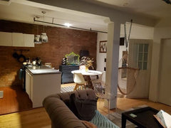 Spacious loft style apartment in amazing location.good size room with a full bed New York, United States Rental unit in Brooklyn · ★4.83 · 1 bedroom · 1 bed · 1 shared bath Private room in rental unit vacation rental 11903201