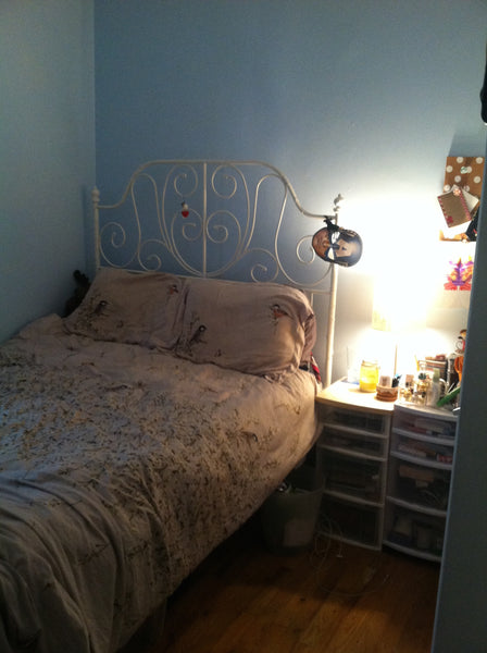 Cozy, typical New York bedroom with enough space to fit a full bed, a brilliant  New York, NY Rental unit in New York · 1 bedroom · 1 bed · 1 bath Private room in rental unit vacation rental 7619996