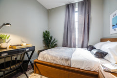 This clean, spacious and glossy room is available.  Rental unit in New York · 5 bedrooms · 1 bed · 0 shared baths Private room in rental unit vacation rental 46790253