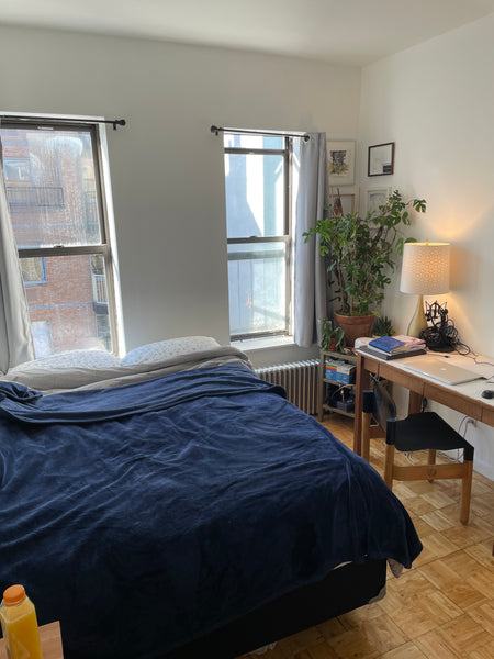 Cute cozy bedroom in East Village.<br />Room facing south, full of light New York, NY Rental unit in New York · 2 bedrooms · 1 bed · 1 shared bath Private room in rental unit vacation rental 54068937