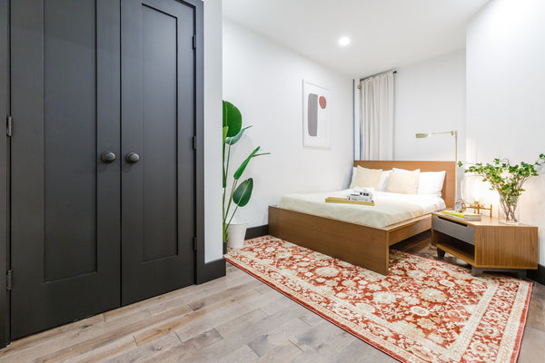 This spacious, well-kept and comfortable room is available.  Rental unit in New York · 3 bedrooms · 1 bed · 0 shared baths Private room in rental unit vacation rental 45172689