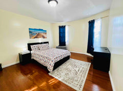In this serene and convenient setting, the neighborhood is pleasant and well-pla  Rental unit in Bronx · ★3.83 · 4 bedrooms · 5 beds · 1 bath Entire rental unit vacation rental 634996589413630576