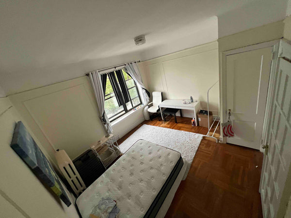 Built as a loft, good location, there is a roof access, building is friendly and  Rental unit in Brooklyn · 1 bedroom · 1 bed · 1 shared bath Private room in rental unit vacation rental 638274411802977958