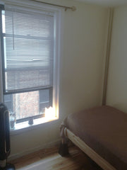 Hi everyone, enjoy summer in New York by sleeping in the heart of Upper West Sid Paris, France Rental unit in New York · 1 bedroom · 1 bed · 1 shared bath Private room in rental unit vacation rental 13359416
