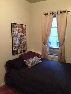 A cozy, and very comfortable private bedroom. Full-Sized Bed & TV. Fully Equippe New York, NY Rental unit in New York · 1 bedroom · 1 bed · 1 bath Private room in rental unit vacation rental 8712745