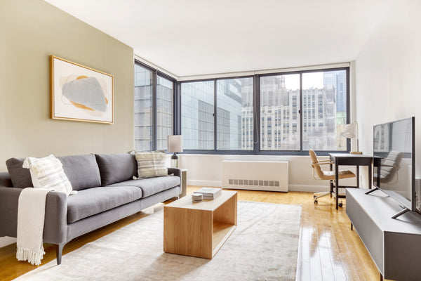 Show up and start living from day one in Midtown with this cozy one-bedroom Blue New York, NY Rental unit in New York · 1 bedroom · 1 bed · 1 bath Entire rental unit vacation rental 634543701516019054