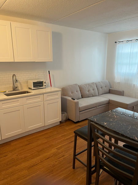 Clean and comfortable place minutes away from Manhattan Miami, FL Townhouse in Brooklyn · ★4.53 · 1 bedroom · 2 beds · 1 bath Entire townhouse vacation rental 668336778831639835