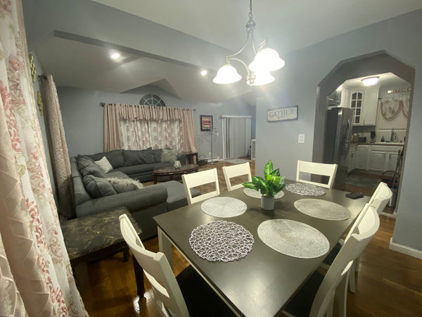 Perfect rental close to JFK,LGA and trains.Just 5 minutes from JFK and 15 from L New York, NY Home in Queens · ★4.50 · 3 bedrooms · 3 beds · 1 shared bath Private room in home vacation rental 775207958447776336