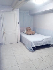 SUBWAY R train right down the block, 24 hour rite aid pharmacy just up the block Cuenca, Ecuador Rental unit in Brooklyn · ★4.33 · 1 bedroom · 2 beds · 1 shared bath Private room in rental unit vacation rental 766760101825533808