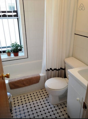 Heart of the West Village. <br />Sleeps 4 - Two bedroom. Two bathroom. <br />Pri New York, NY Rental unit in New York · 1 bedroom · 2 beds · 1 bath Entire rental unit vacation rental 9991265