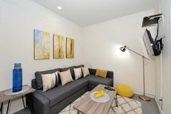 You'll have a great time at this comfortable place to stay. Just blocks from Tim  Rental unit in New York · ★4.67 · 3 bedrooms · 4 beds · 1 bath Entire rental unit vacation rental 1033825062614283255