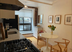 Spacious apartment with modern appliances. On quiet street in East Village, 2 bl New York, NY Rental unit in New York · 1 bedroom · 1 bed · 1 bath Entire rental unit vacation rental 991470836237309893