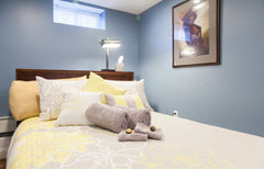 One bedroom apt with private entrance. Windows in bathroom and bedroom. AC in be  Guest suite in Brooklyn  · ★4.85 · 1 bedroom · 1 bed · 1 bath Entire guest suite vacation rental 7461611