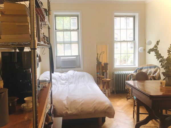 Charming studio in ideal location! This a  quintessential New York City apartmen New York, NY Rental unit in New York · Studio · 1 bed · 1 bath Entire rental unit vacation rental 39697022