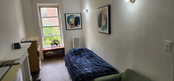 Please note we are a register Class B dwelling, fully authorized to rent in NYC. New York, NY Rental unit in New York · ★4.09 · 1 bedroom · 1 bed · 1 shared bath Private room in rental unit vacation rental 960188899872432895