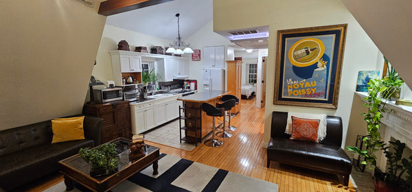 Charming 3rd-floor walkup, with a private entrance on a serene tree-lined street New York, NY Rental unit in Queens · ★4.94 · 2 bedrooms · 2 beds · 1 bath Entire rental unit vacation rental 48383682