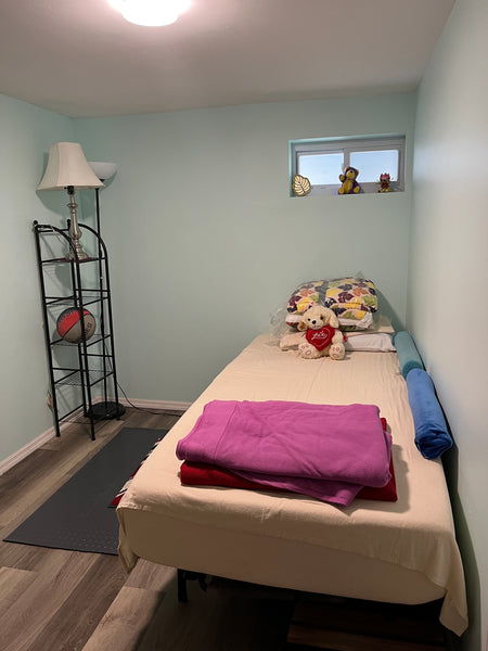 Enjoy a clean & spacious basement in Brooklyn! You’ll have a private bathroom, l  Home in Brooklyn · 1 bedroom · 1 bed · 1 private bath Private room in home vacation rental 728160311581420967