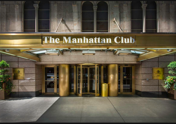 Penthouse Suite amenities:<br />•	Dish Washer<br />•	Plates &Glassware<br />•	Di  Hotel in New York · 1 bedroom · 1 bed · 2 baths Room in hotel vacation rental 994880088844900297