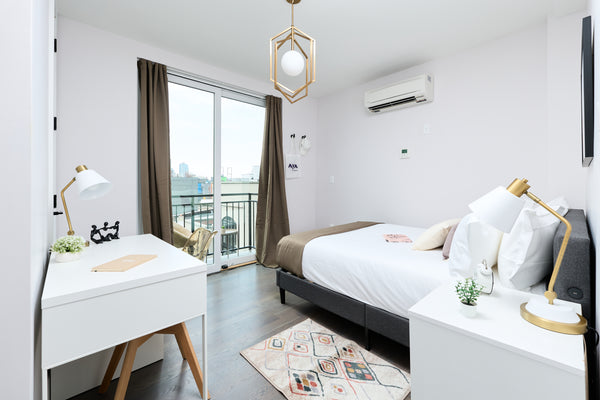 This room is located in Williamsburg at the border of Greenpoint. The L train is New York, NY Rental unit in Brooklyn · 1 bedroom · 1 bed · 2 baths Private room in rental unit vacation rental 939939546050839929