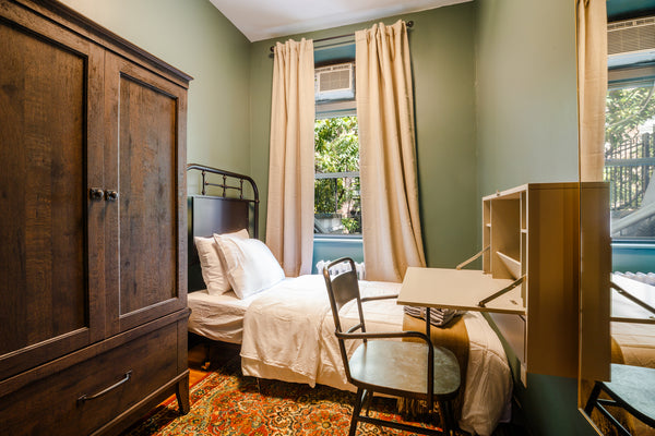 Newly renovated private room in the heart of Chelsea Welcome to new luxurious In  Hostel in New York · 1 bedroom · 1 bed · 0 shared baths Private room in hostel vacation rental 49089859