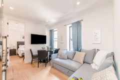 Beautiful 2 bedroom apartment by 1st Ave in Midtown Manhattan. My apartment has   Condo in New York · ★4.50 · 2 bedrooms · 3 beds · 1 bath Entire condo vacation rental 37530767