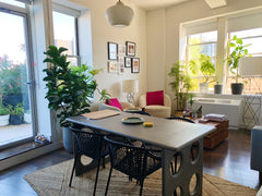 Sunlit one bedroom with an adjacent bathroom in a 2 bed /2 bath unit - located m New York, NY Rental unit in New York · ★5.0 · 1 bedroom · 1 bed · 1 private bath Private room in rental unit vacation rental 571832247157900965