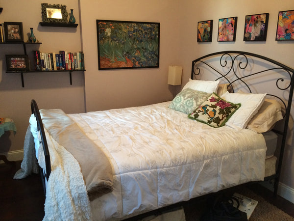 My lovingly decorated, cozy Clinton Hill apartment is the perfect place for you  New York, NY Rental unit in Brooklyn · 1 bedroom · 1 bed · 1 bath Private room in rental unit vacation rental 9935949