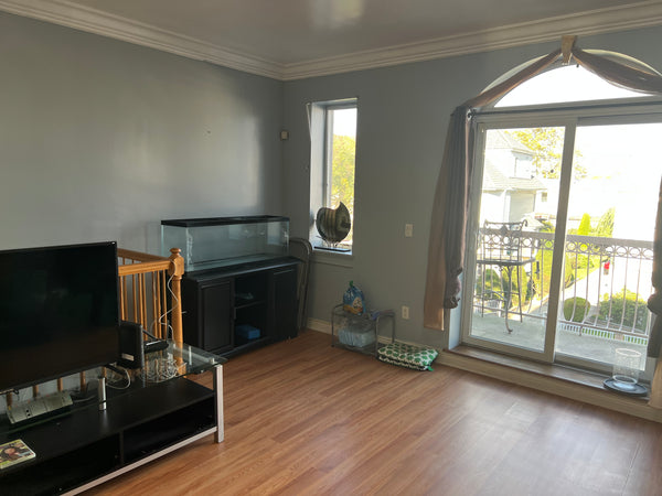 Relax with the whole family at this peaceful place to stay.  Home in Brooklyn · 2 bedrooms · 3 beds · 2 baths Entire home vacation rental 1004428776661057322