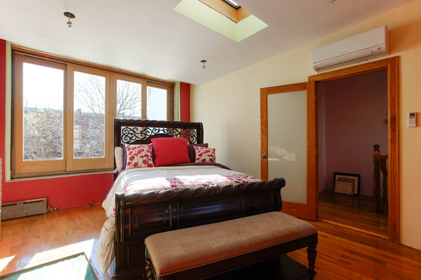 Very easy to get into New York City , beautiful back yard view,nice relaxing fir  Home in Brooklyn · ★4.69 · 1 bedroom · 1 bed · 1 bath Entire home vacation rental 9841695