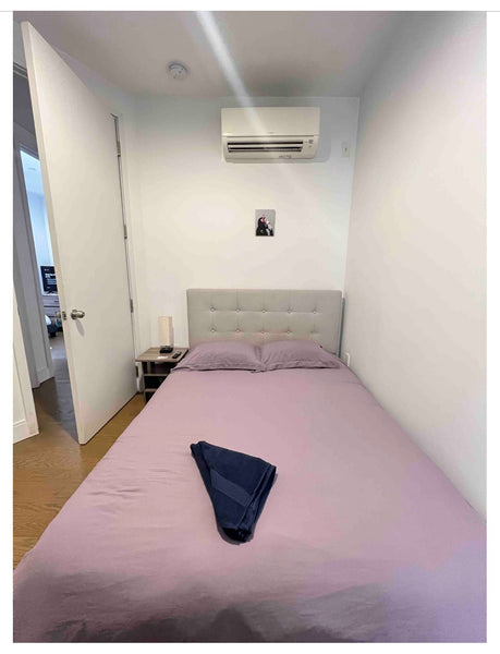 Enjoy the simplicity of this quiet and central home.  Rental unit in Brooklyn · 1 bedroom · 1 bed · 1 bath Private room in rental unit vacation rental 965474127659977246