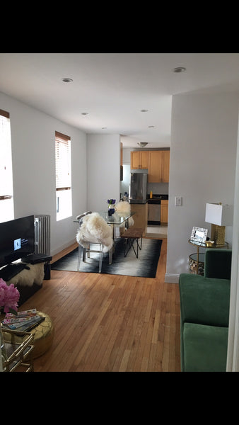Sun filled, comfortable one bedroom apartment in the heart of the Lower East Sid New York, NY Rental unit in New York · 1 bedroom · 2 beds · 1 bath Entire rental unit vacation rental 18039329