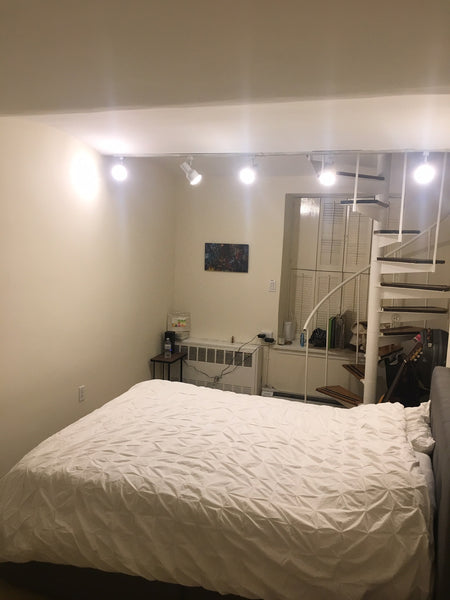 Rare duplex with an even rarer 1.5 bathrooms! Close to Carl Schurz Park. In a qu New York, NY Rental unit in New York · 1 bedroom · 2 beds · 1.5 baths Entire rental unit vacation rental 30506672