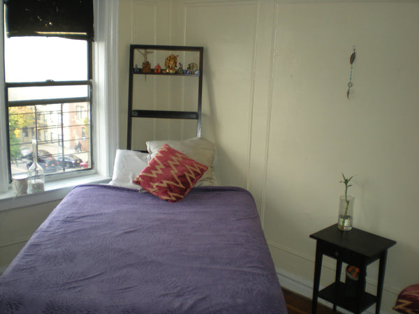 Very clean and peaceful  great neighborhood  bars  restaurants,spas, groceries s New York, NY Rental unit in New York · 1 bedroom · 1 bed · 1 shared bath Private room in rental unit vacation rental 38645667