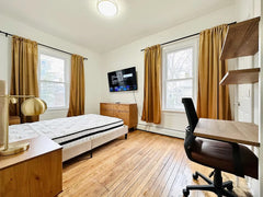 - 120 sq ft Furnished corner room with 2 windows, 2 closets, tons of natural lig New York, NY Rental unit in Brooklyn · 5 bedrooms · 1 bed · 2 shared baths Private room in rental unit vacation rental 812904501672660576