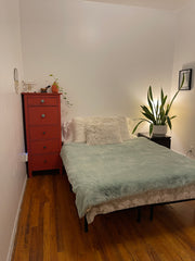 Fully furnished private room in 2 bedroom 1 bath Harlem apartment. Comes with th New York, NY Rental unit in New York · ★5.0 · 2 bedrooms · 1 bed · 1 shared bath Private room in rental unit vacation rental 862530950184425505