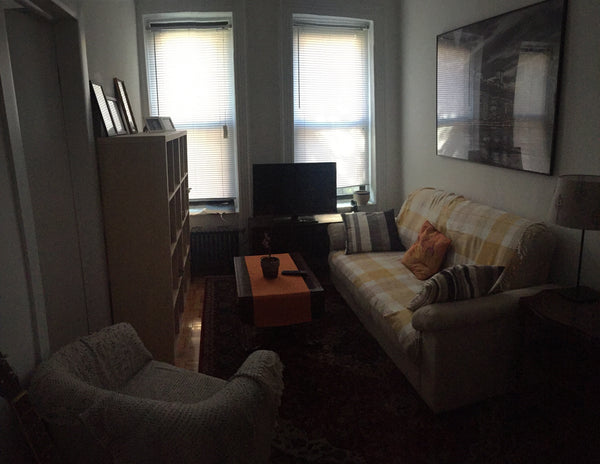 Room for 1 person to stay in the best area of manhattan for a very low price. Th New York, NY Rental unit in New York · 1 bedroom · 1 bed · 1 shared bath Shared room in rental unit vacation rental 21468762